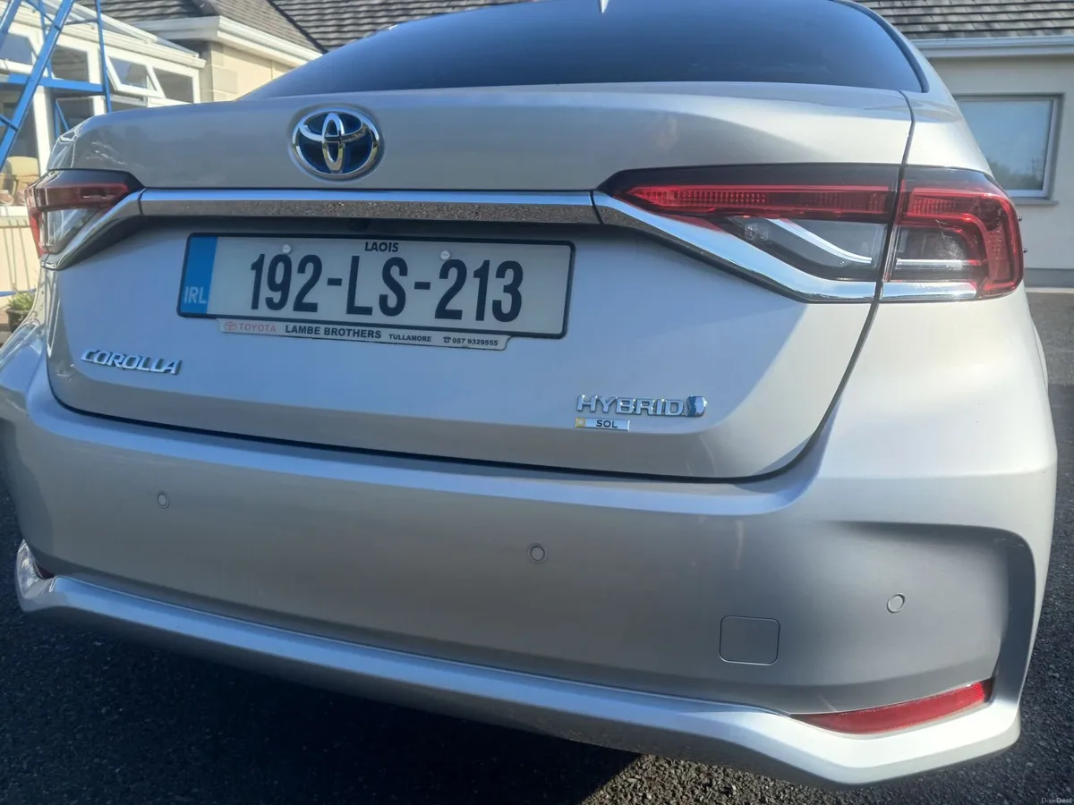 2019 Toyota Corolla Sol 1.8 Petrol Hybrid Auto - Image 2