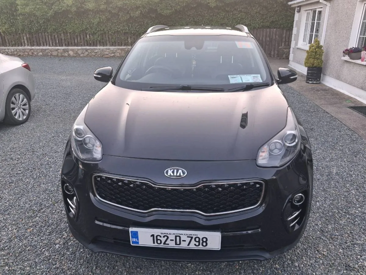Car - Image 2