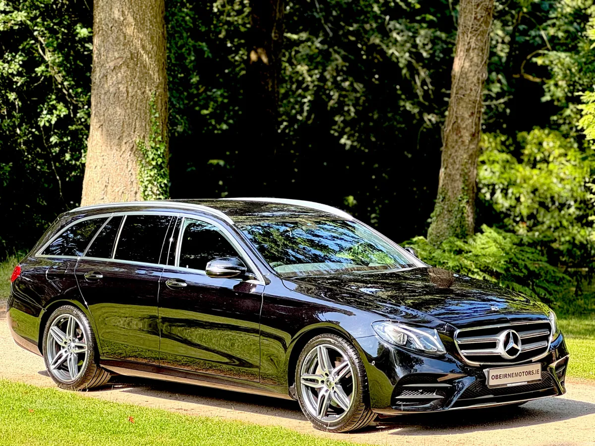 E220 AMG LINE ESTATE * LOW KMS * - Image 3