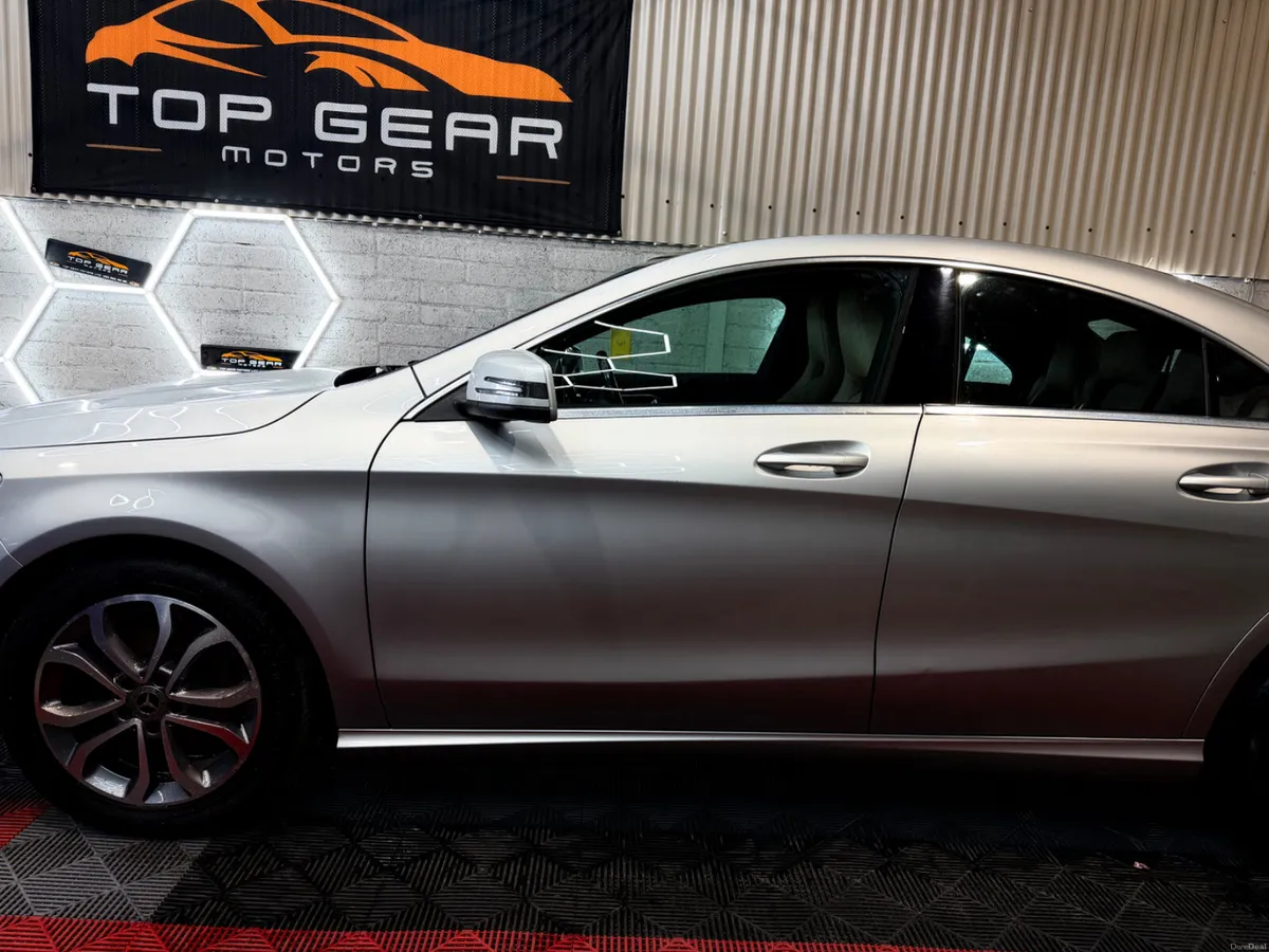 152 Mercedes-Benz CLA 1.6 Petrol Manual - Image 4