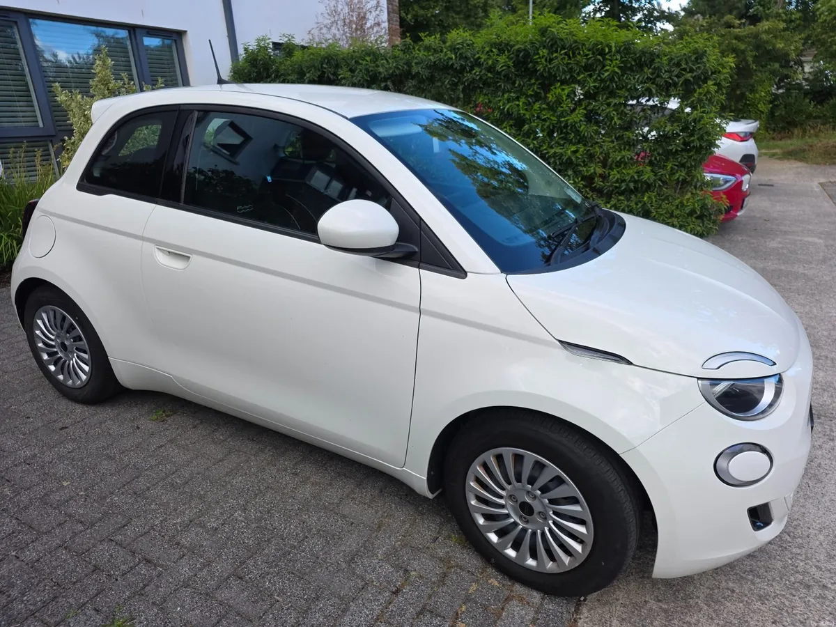 Fiat 500e - Image 1