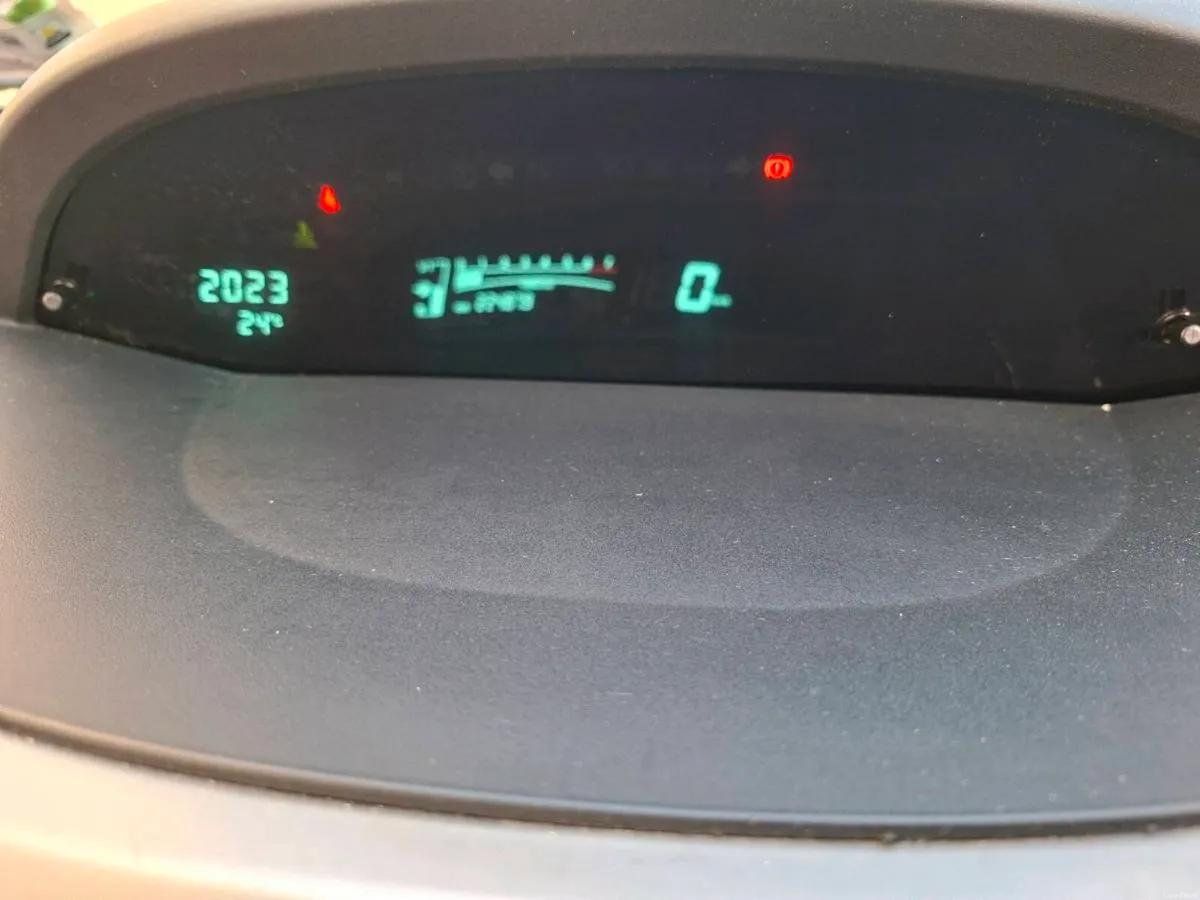 Toyota Yaris - Image 1