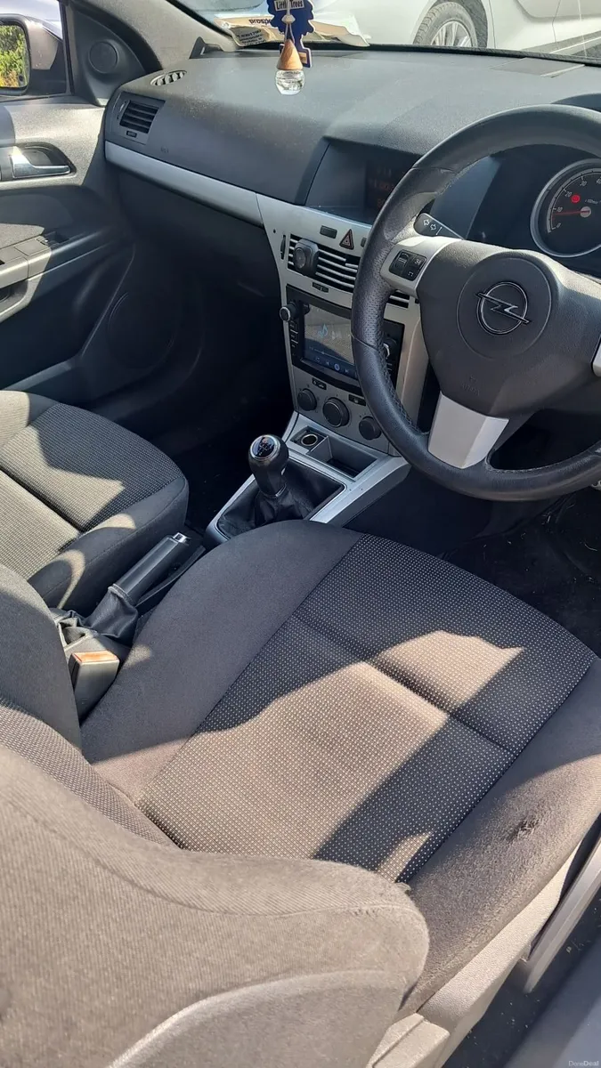 Opel Astra 2008 - Image 4