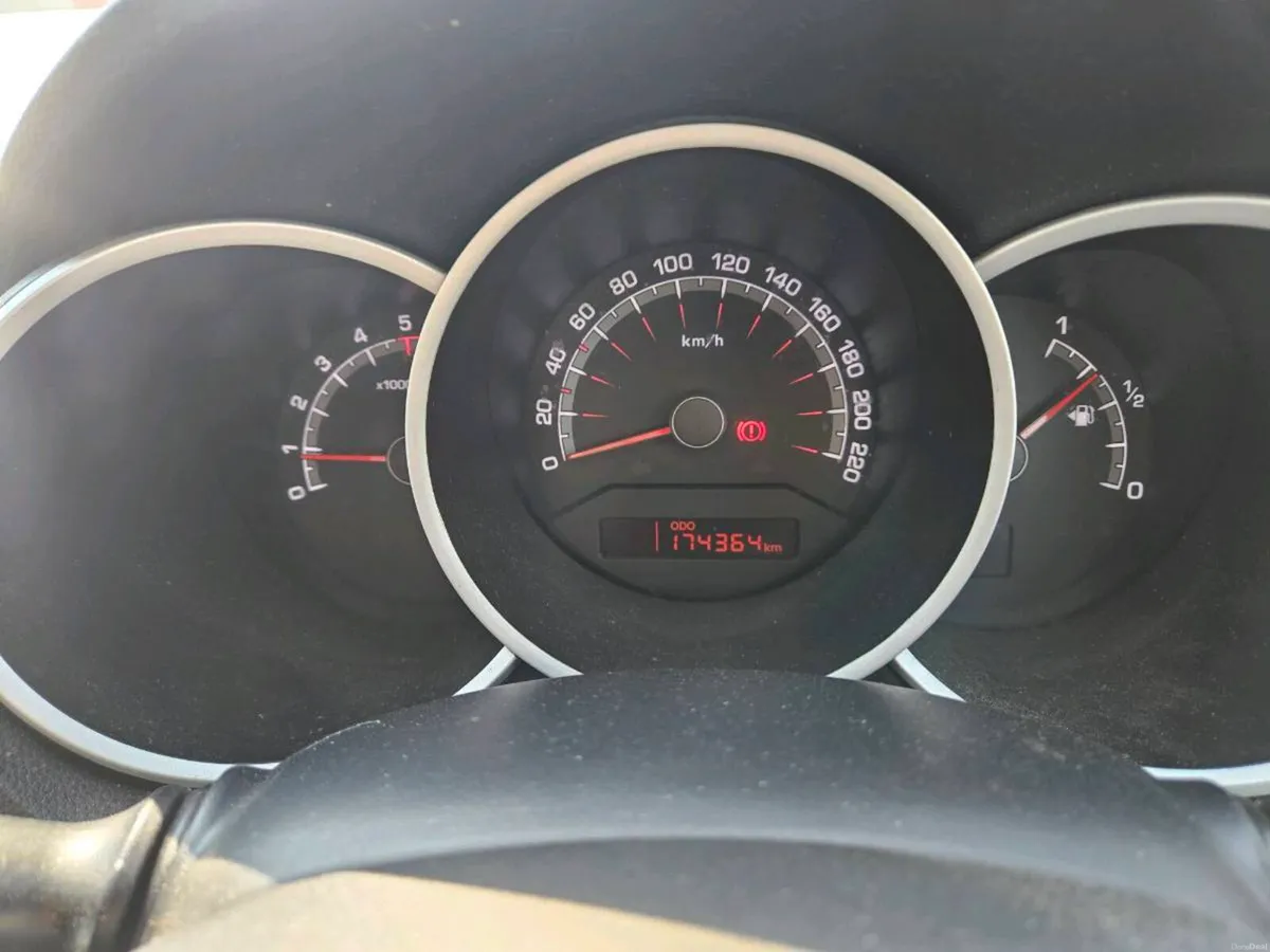 Kia venga 1.4 crdi - Image 2