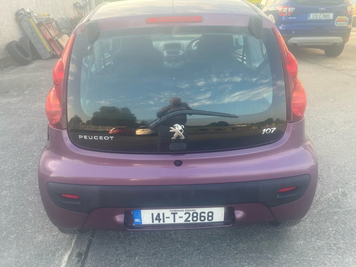 Car - Image 4