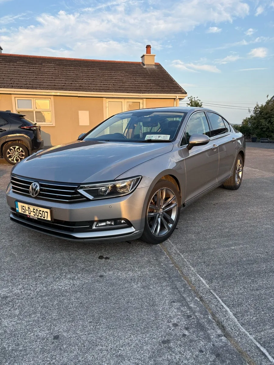 Volkswagen Passat - Image 1