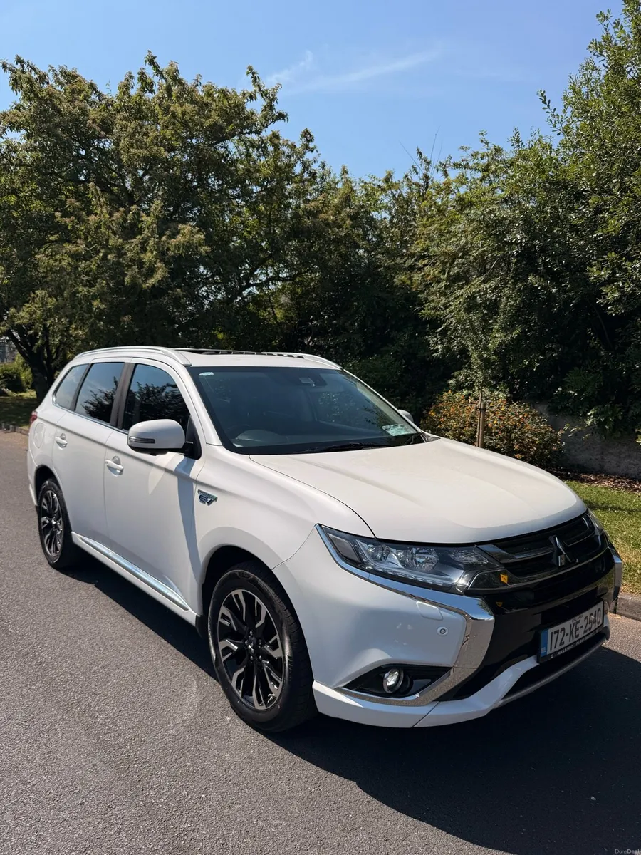 2017 Mitsubishi Outlander 200BHP Plug in Hybrid - Image 1
