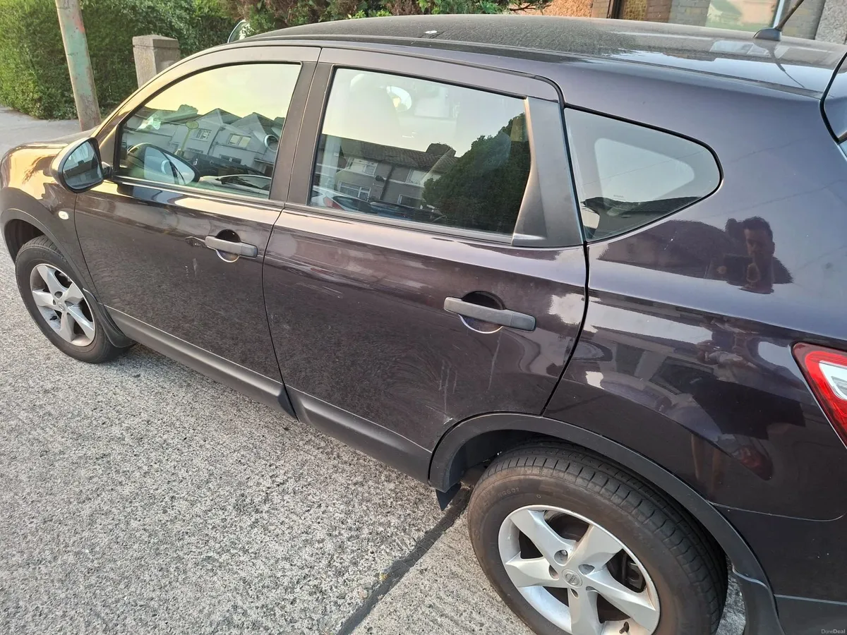 Nissan Qashqai 2011 - Image 2