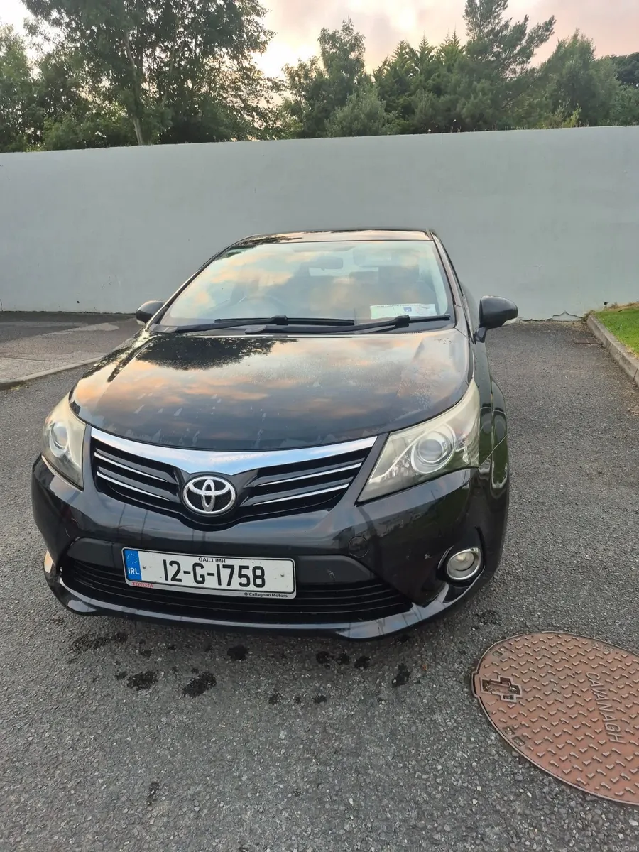 Toyota Avensis 2012 - Image 1