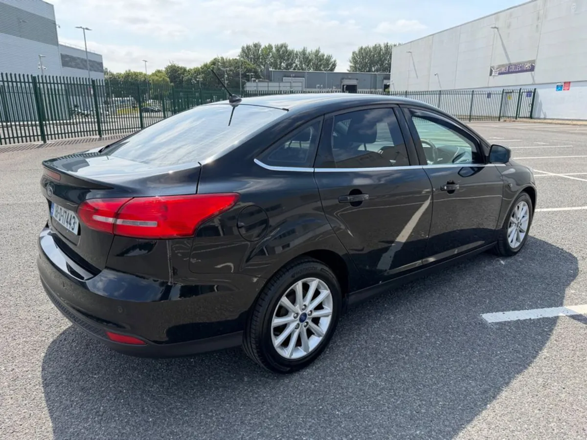 Ford Focus 1.5 TDCI, TITANIUM MODEL, SALOON, TINY - Image 4