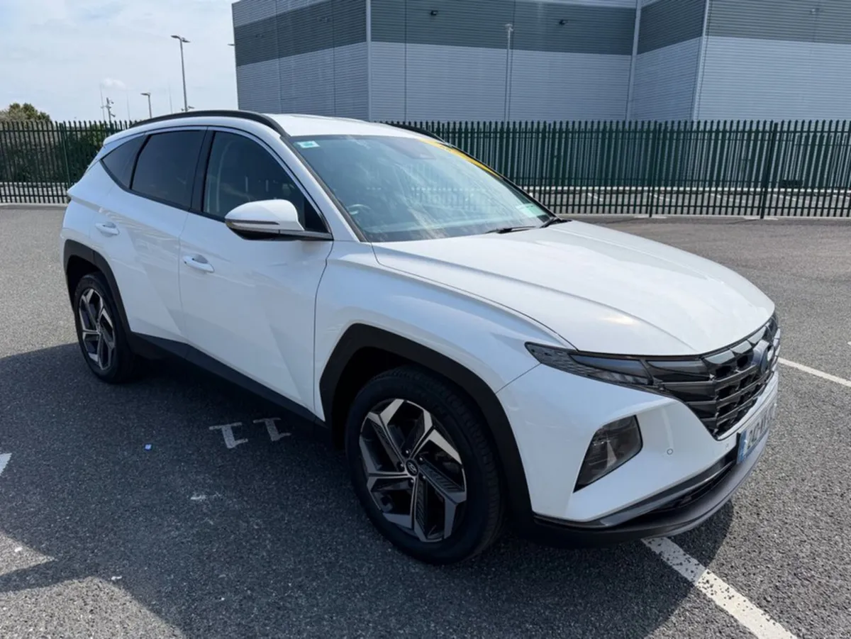 Hyundai Tucson PETROL / HYBRID, EXECUTIVE PLUS MOD - Image 3