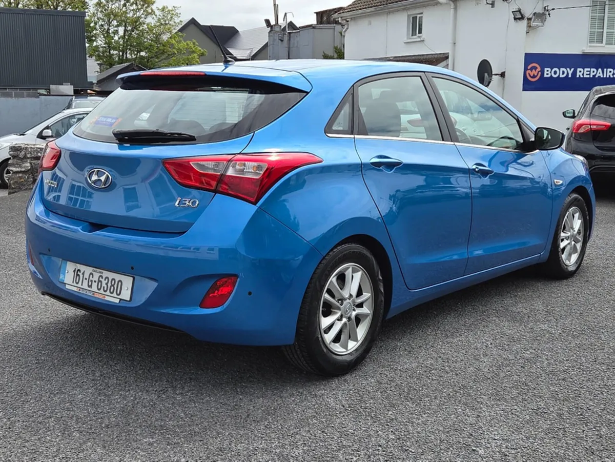 Hyundai i30 SE BLUE DRIVE 110PS 5DR - Image 4