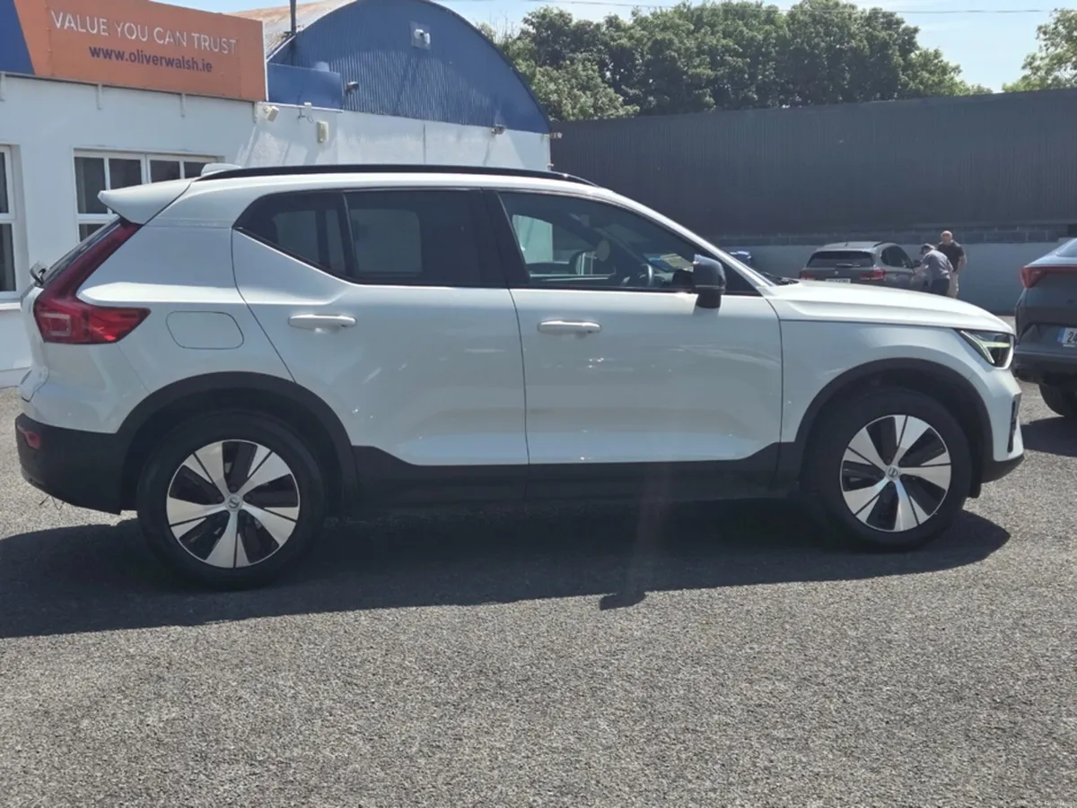 Volvo XC40 + T4 RECHARGE AUTO PLUS - Image 3