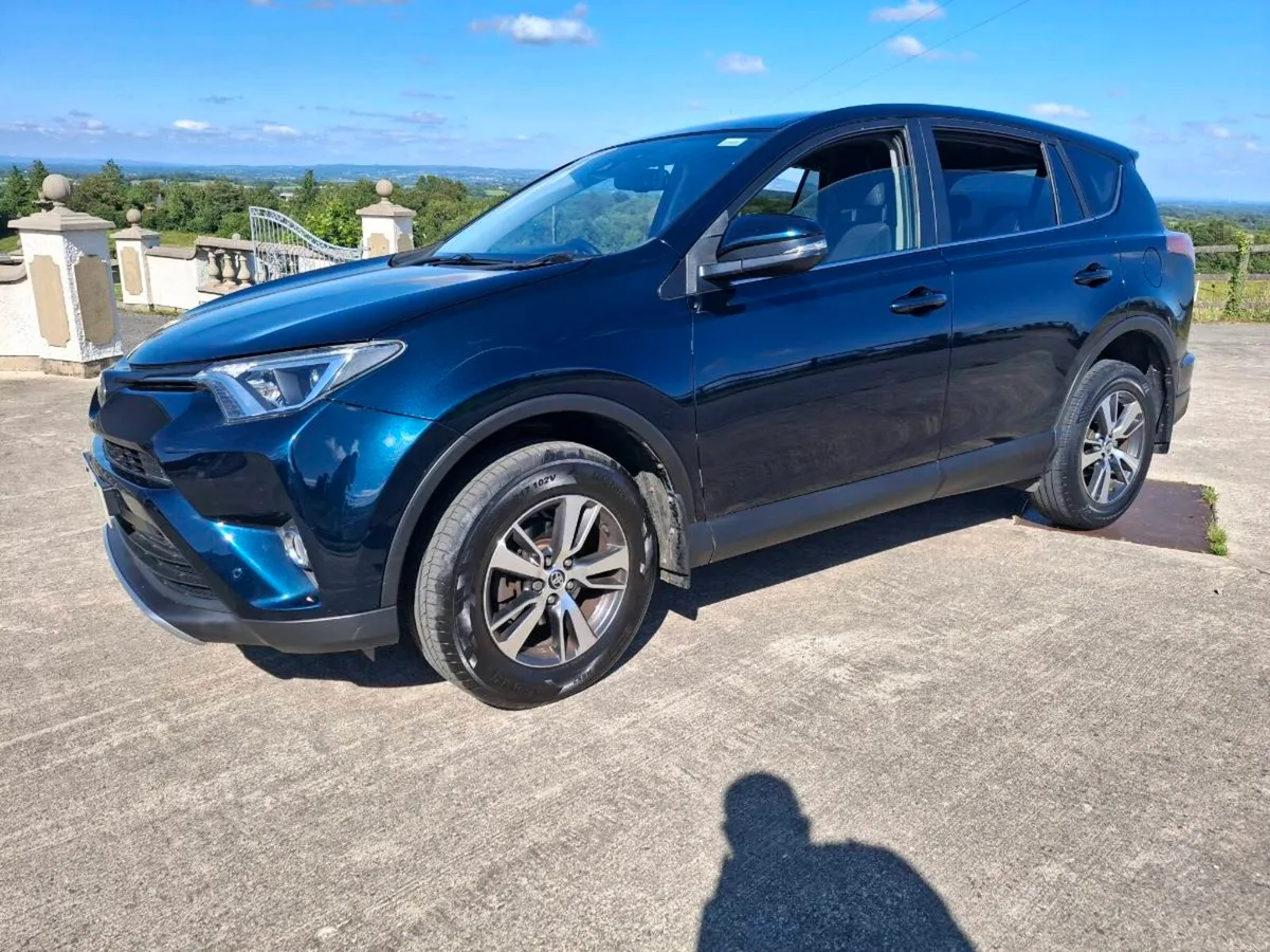2017 Toyota RAV4 2.0 D-4D Business Edition TSS 2WD - Image 2
