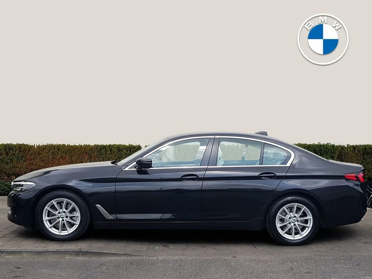 BMW 5-Series 520d SE - Image 3