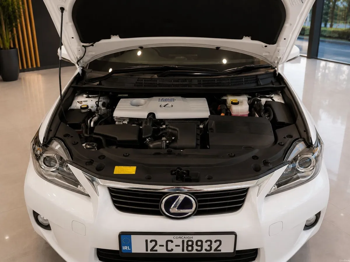 Lexus CT 2012 - Image 4
