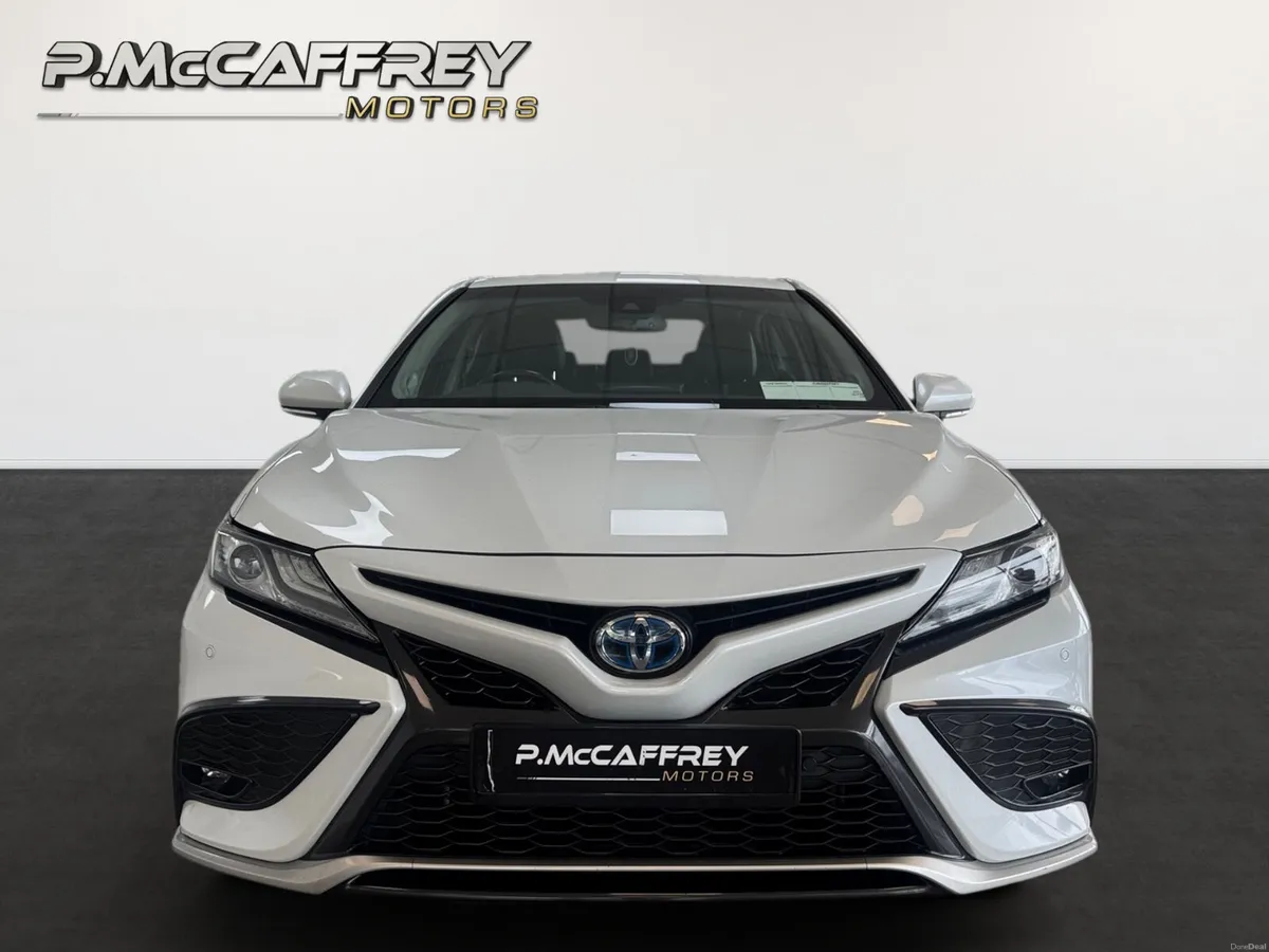 2023 Toyota Camry WS 2.5 Self Charging Hybrid Leat - Image 2