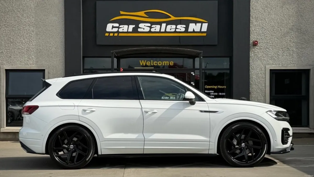 3.0 TDI V6 R-Line Tech Plus SUV 5dr Diesel Tiptron - Image 3