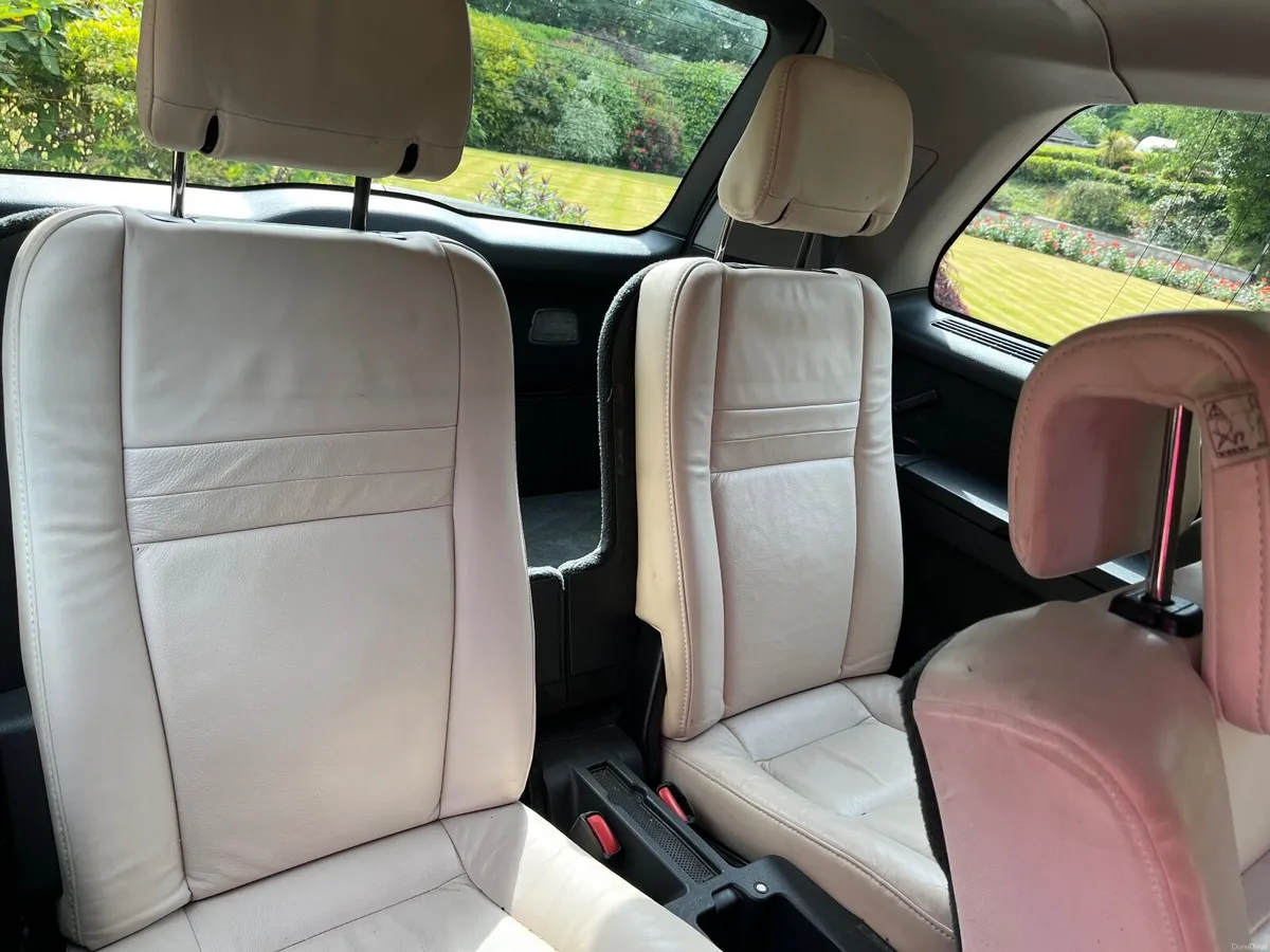Volvo XC90 2010 - Image 4