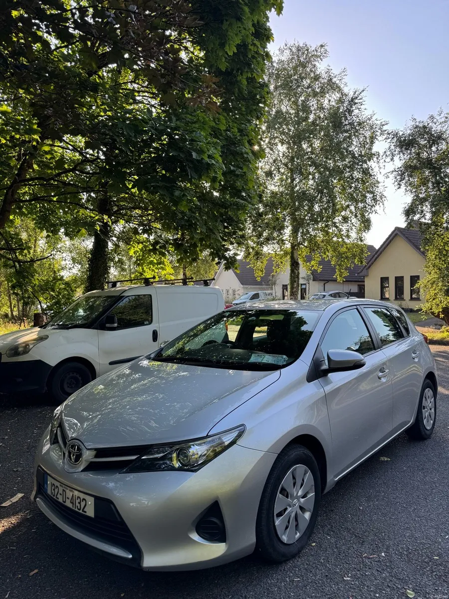 Toyota auris - Image 2