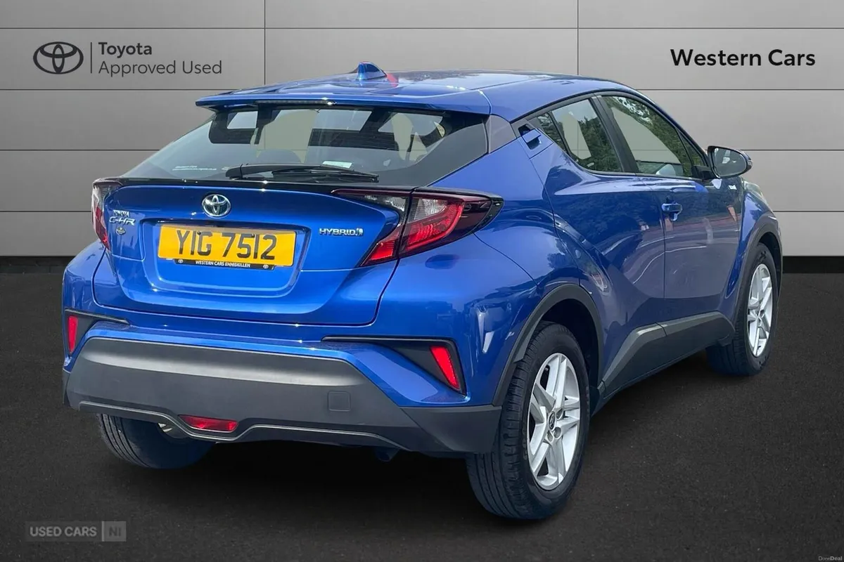 Toyota C-HR 1.8 VVT-h Icon CVT Euro 6 (s/s) 5dr - Image 4