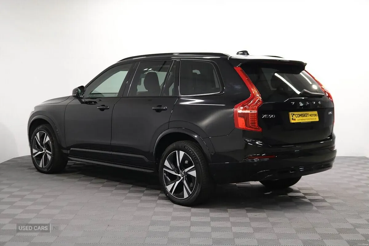 Volvo XC90 B5 MHEV Plus - Image 4