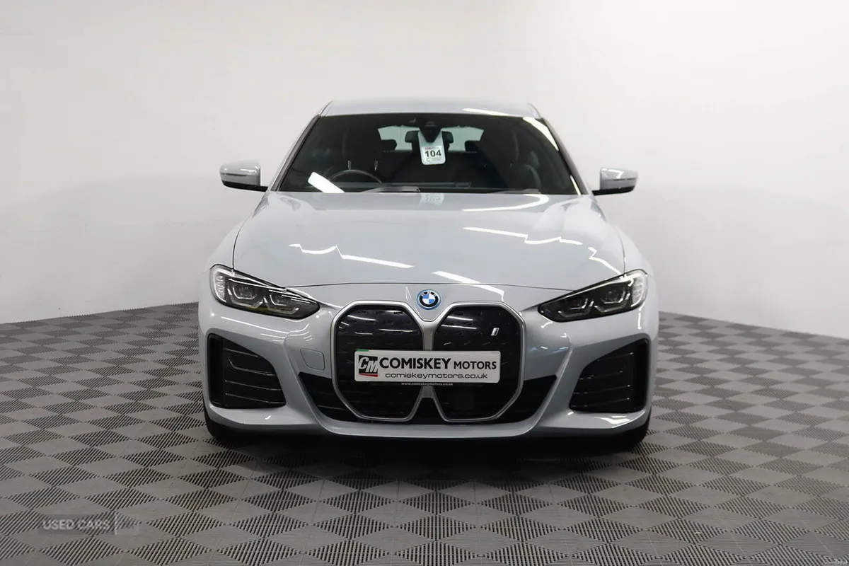 BMW i4 40 M Sport - Image 2