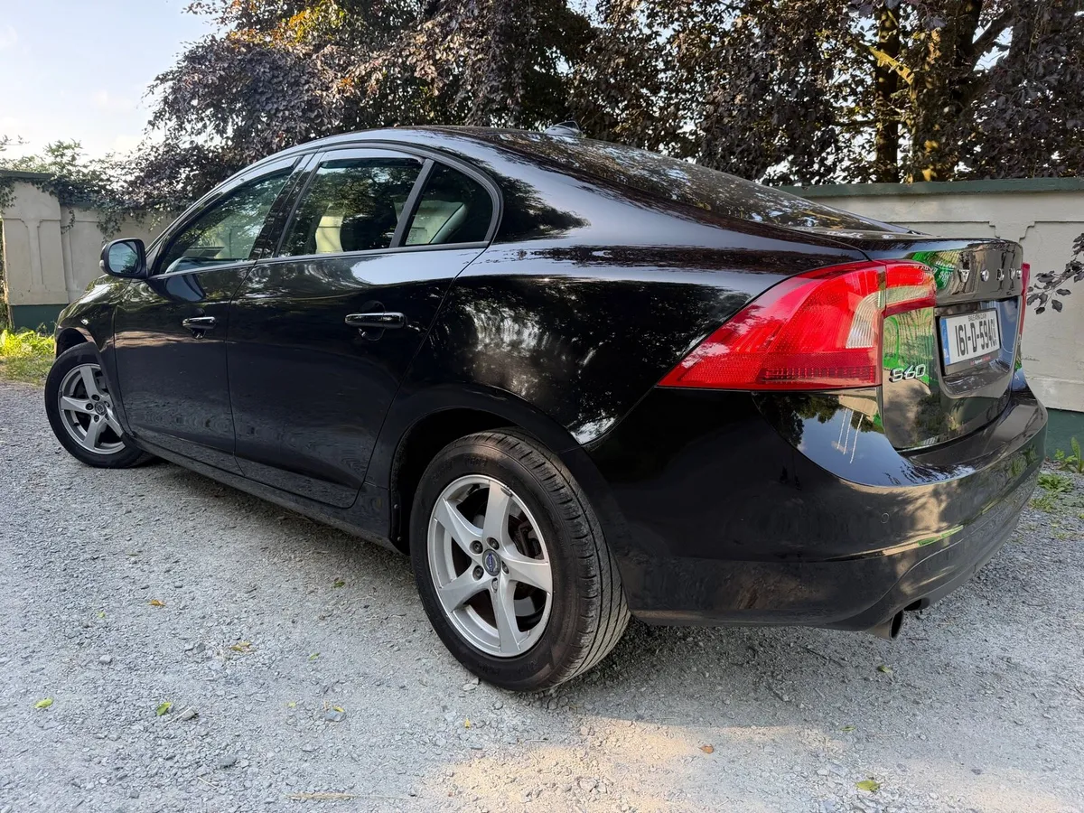 2016 Volvo S60 2.0 150BHP - Image 3