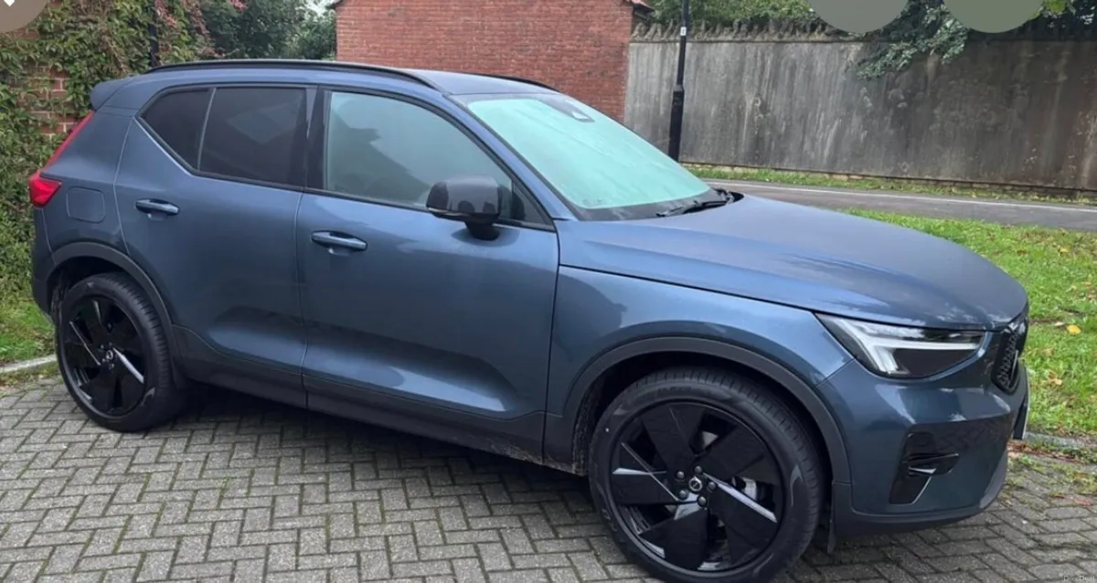 2026 Volvo EX 40( BLACK PACK) DEMIN BLUE - Image 1