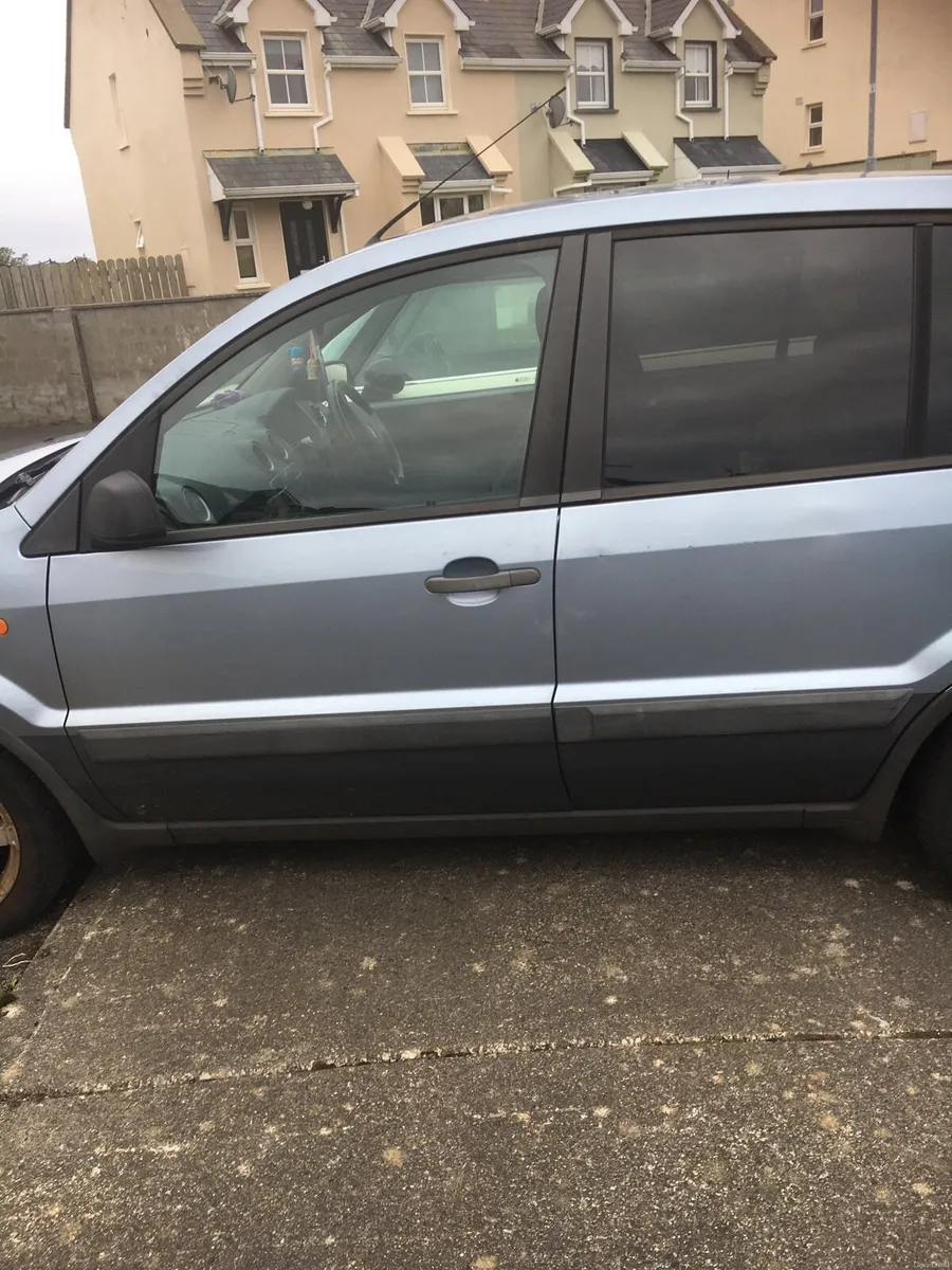 Car - Image 2