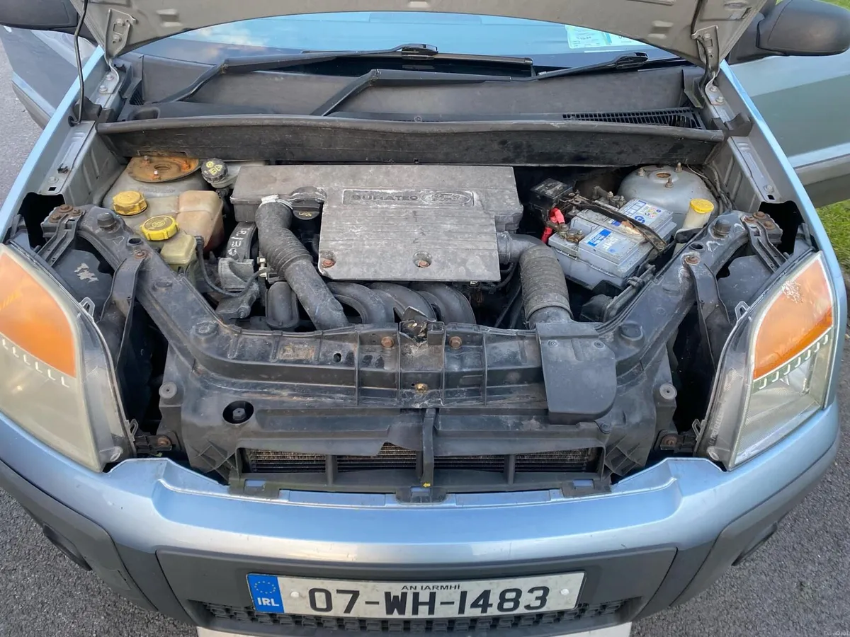 Car - Image 6