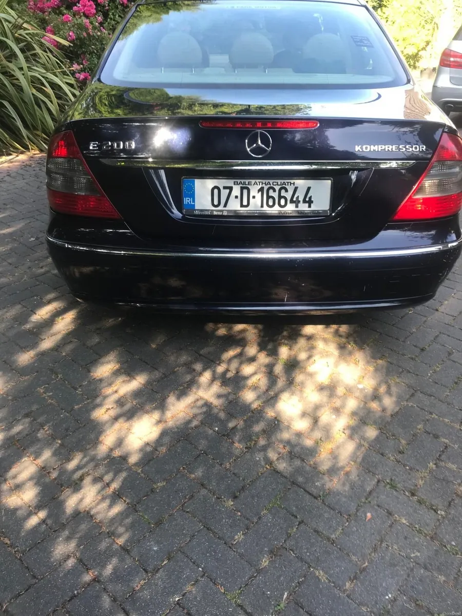Mercedes e200 Kompressor Elegance Automatic - Image 4