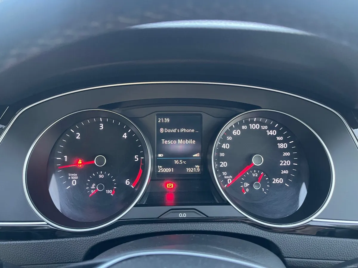 16 VW Passat 1.6 TDI // Immaculate - Image 5