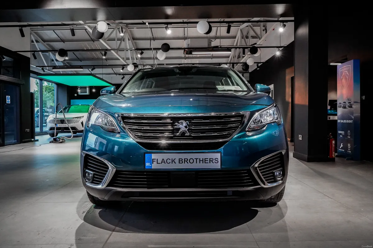 2019 Peugeot 5008 Active 1.5 BlueHDi 130bhp - Image 3
