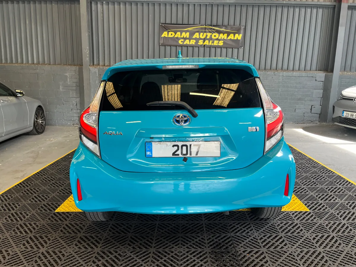 Toyota Aqua 2017 new shape - Image 6
