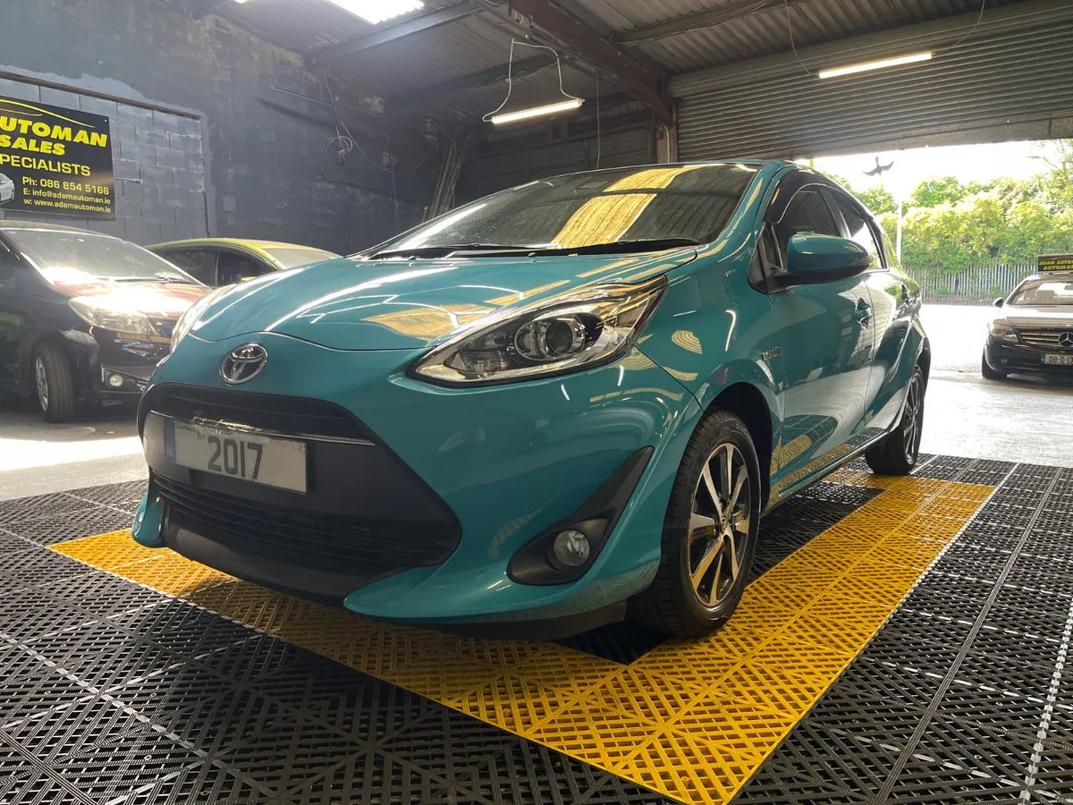 Toyota Aqua 2017 new shape - Image 2