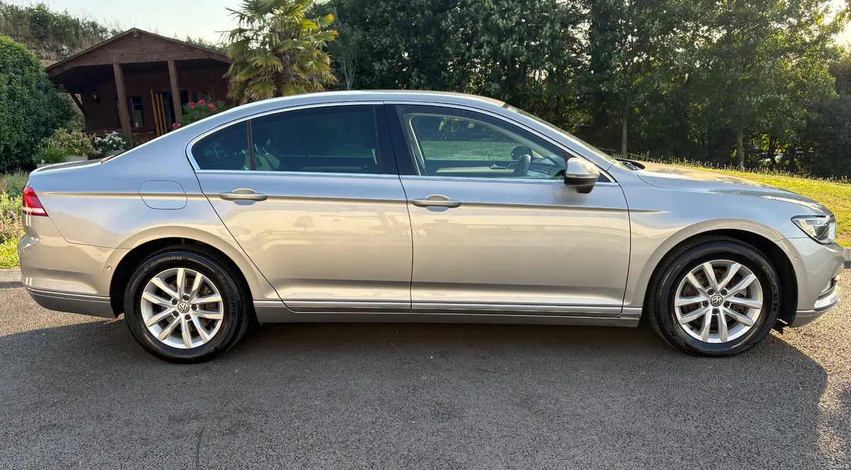 2016 Volkswagen Passat 1.6tdi 120bhp Comfortline - Image 3