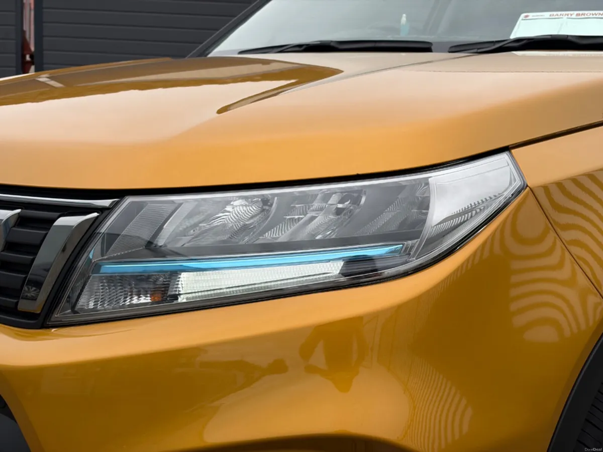 Suzuki Vitara 1.5 S1-HEV SZ5 AGS 5DR - Image 3