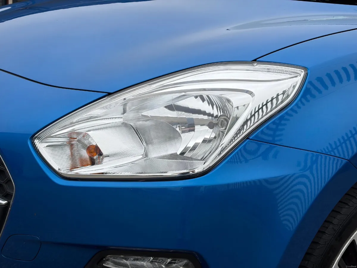 Suzuki Swift 1.2 DUALJET ATTITUDE 5DR - Image 3