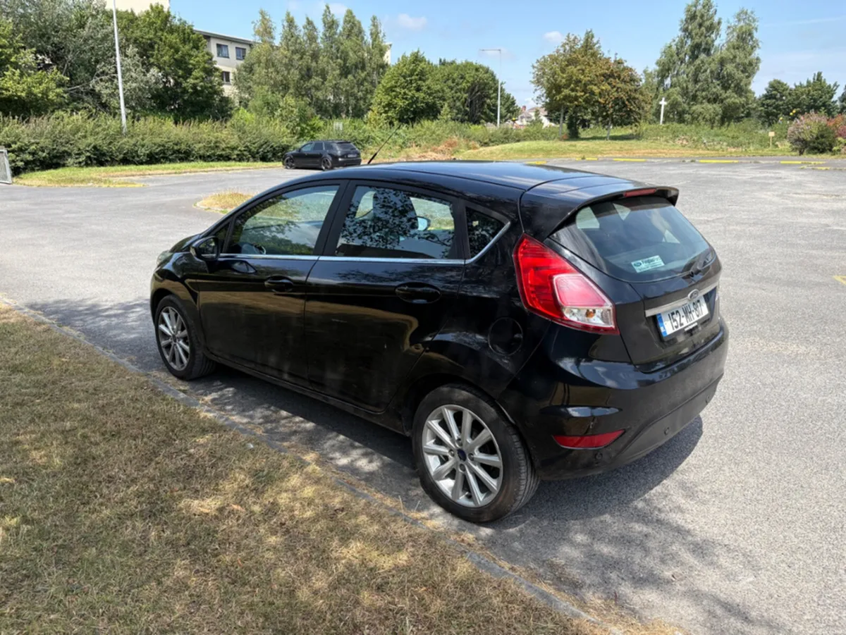 Ford Fiesta MCA TITANIUM 1.25 60PS M5 5 5DR 4DR - Image 4