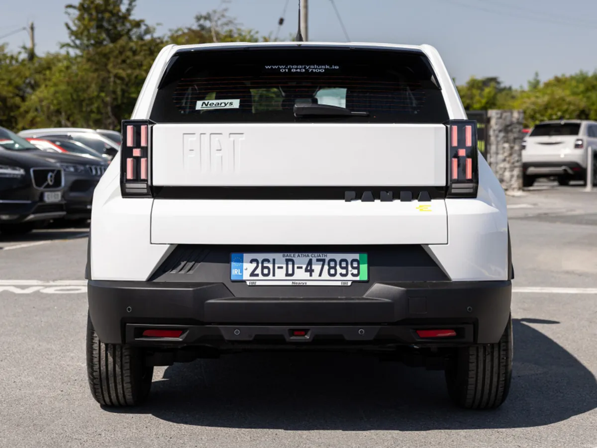 Fiat Panda ICON 44KWH 83KW 5DR AUTO - Image 5