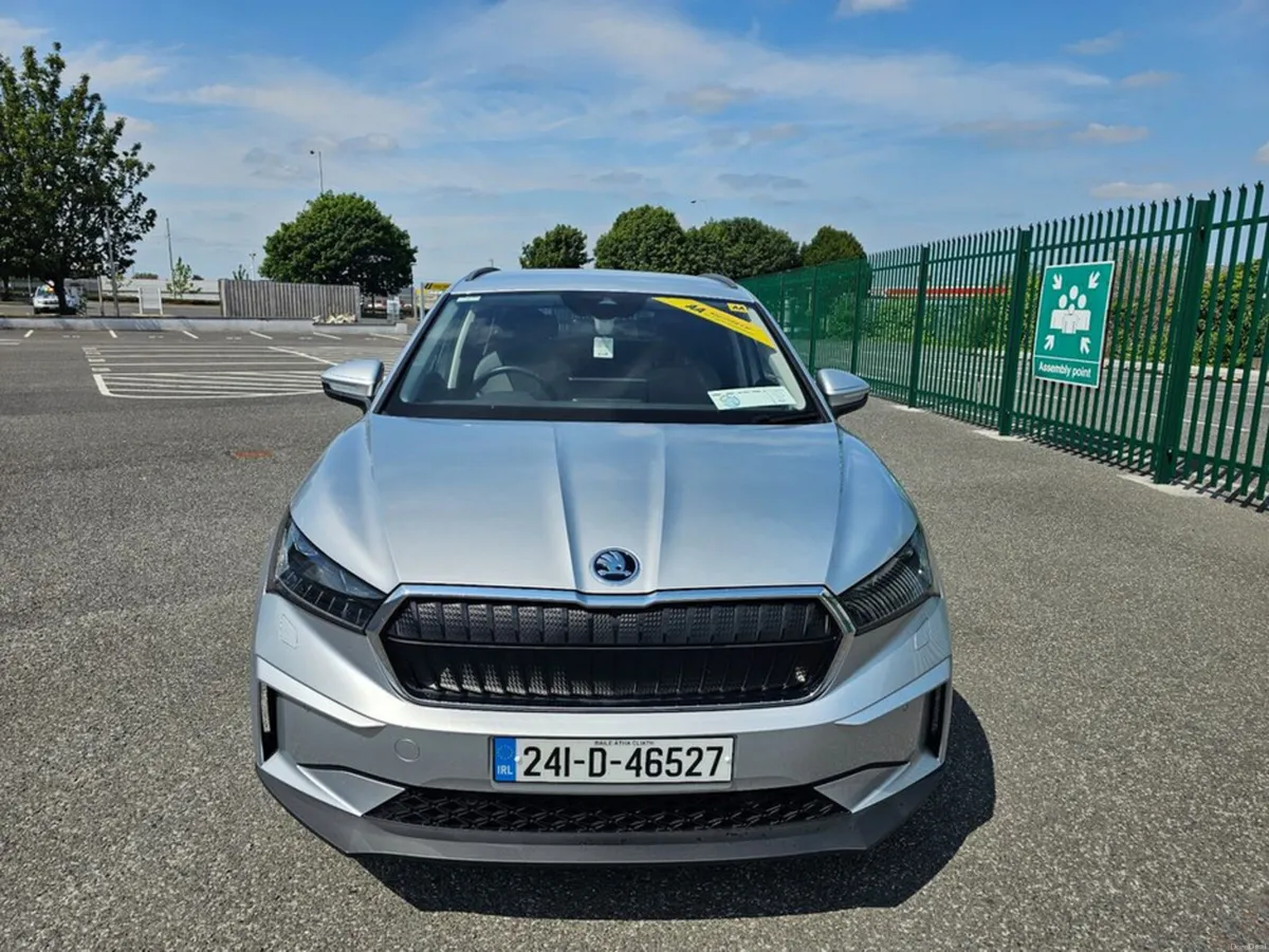 Skoda Enyaq ENYAQ IV 60, TINY MILEAGE, GREAT RANGE - Image 3