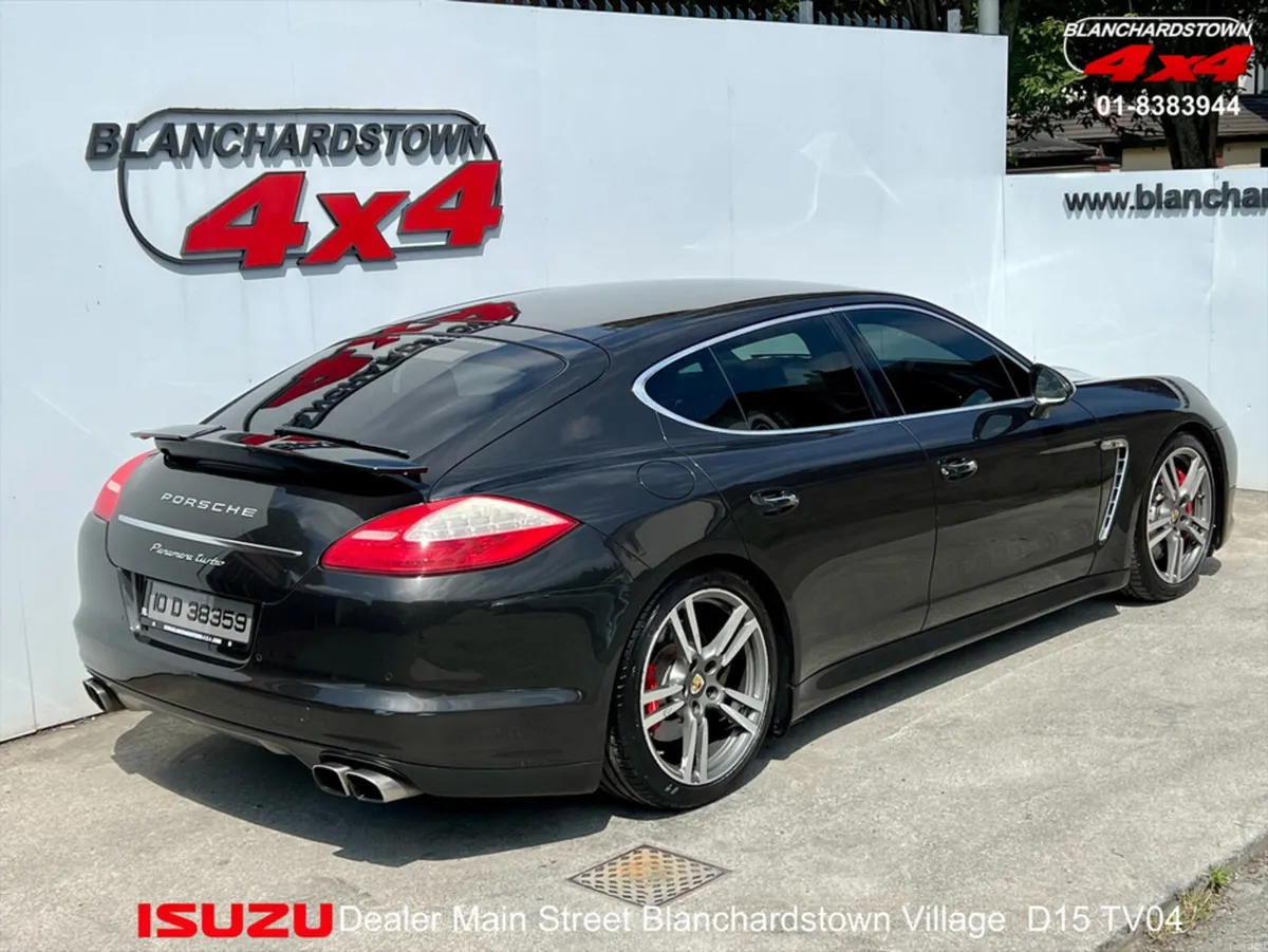 Porsche Panamera TURBO - Image 2