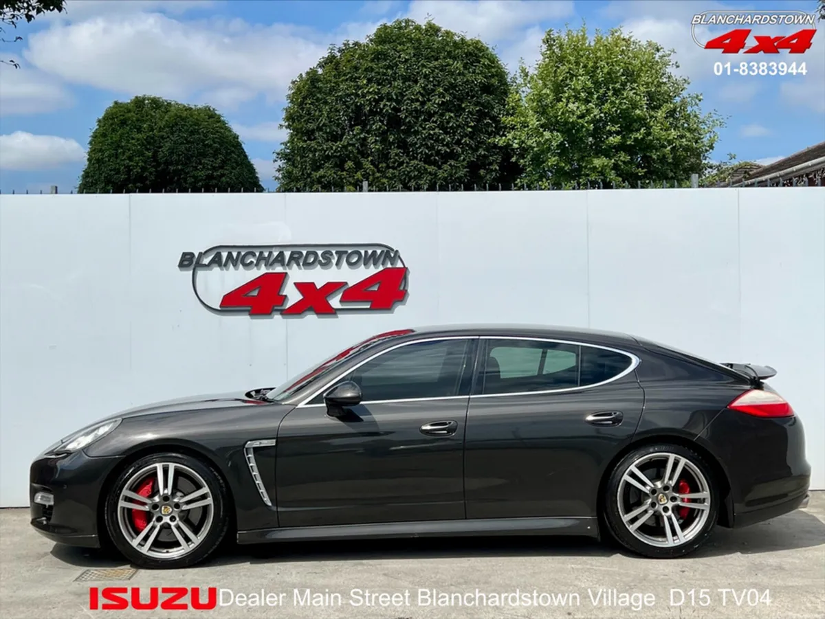 Porsche Panamera TURBO - Image 3