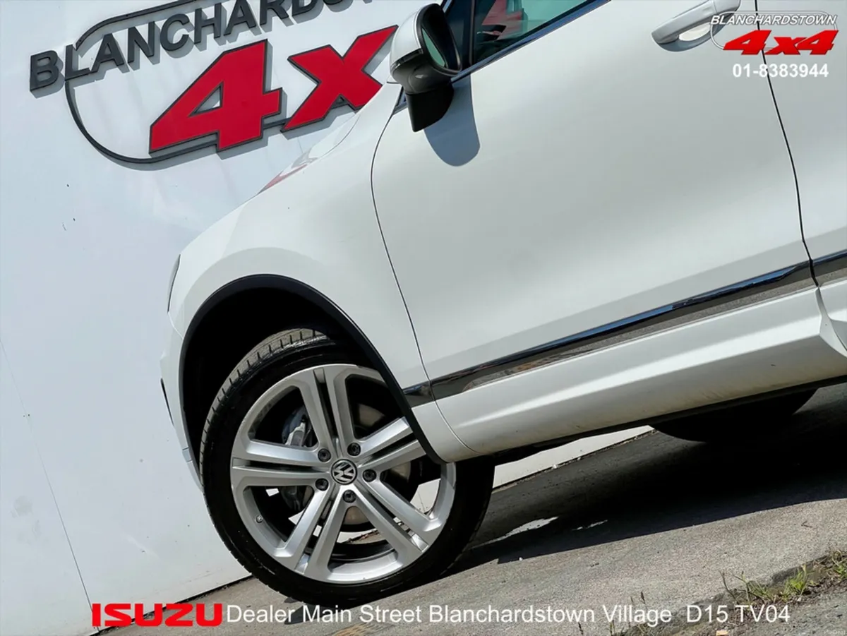 Volkswagen Touareg 3.0 TDI 262BHP V6 ***NO VAT - Image 6