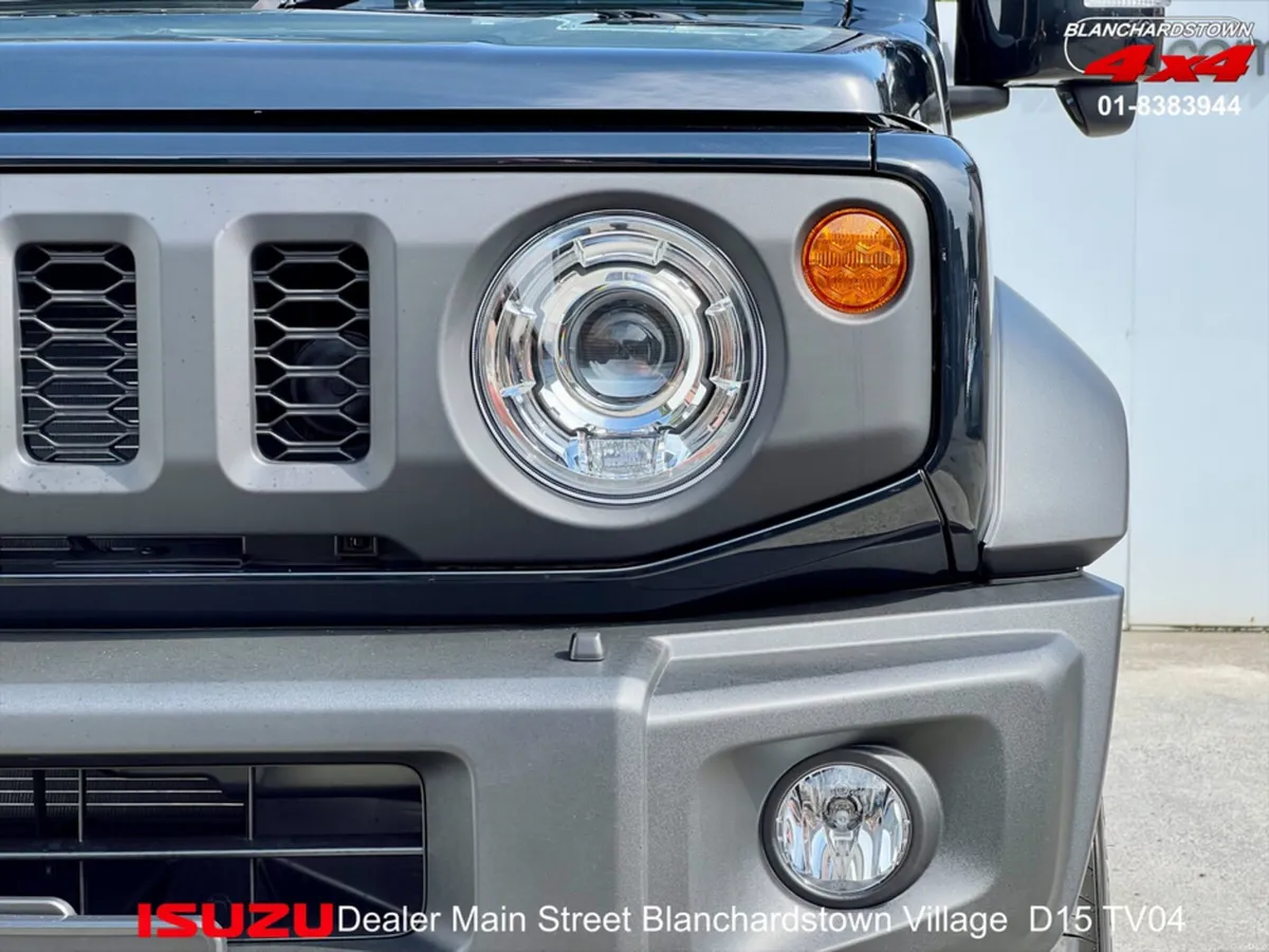 Suzuki Jimny SAHARRA EDITION AUTOMATIC - Image 5