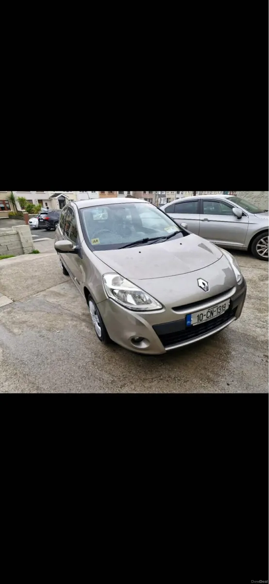 Renault Clio - Image 1