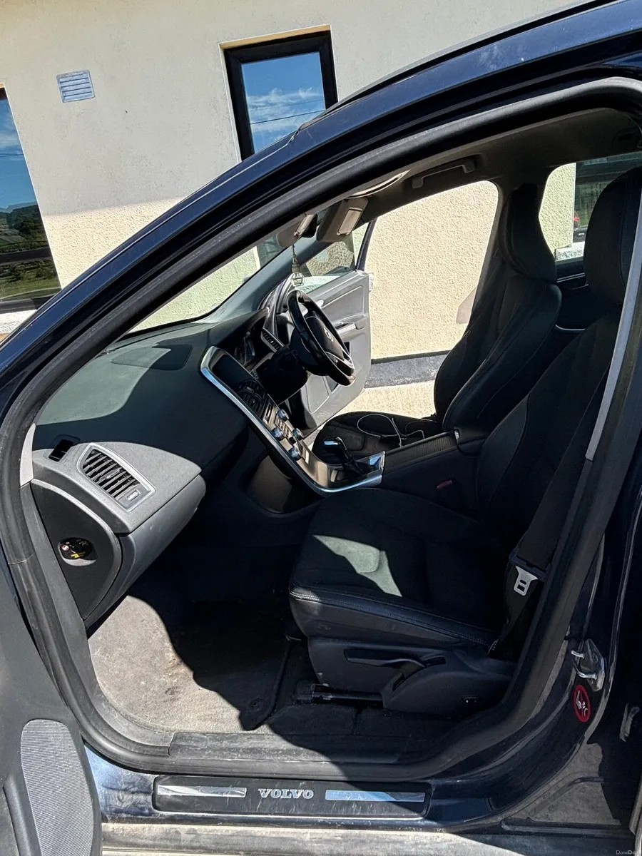 Volvo XC60 2015 - Image 6