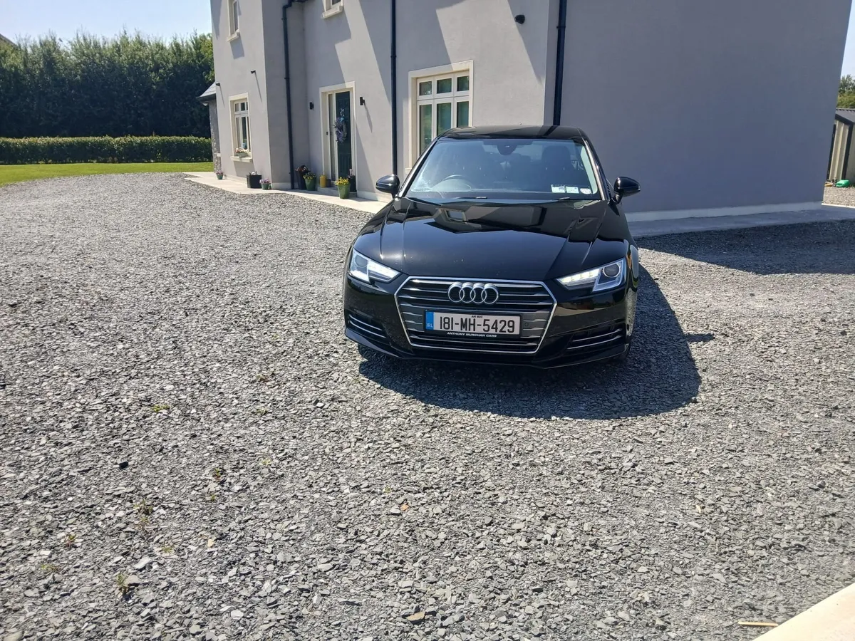 Audi A4 2018 excellent condition. - Image 4