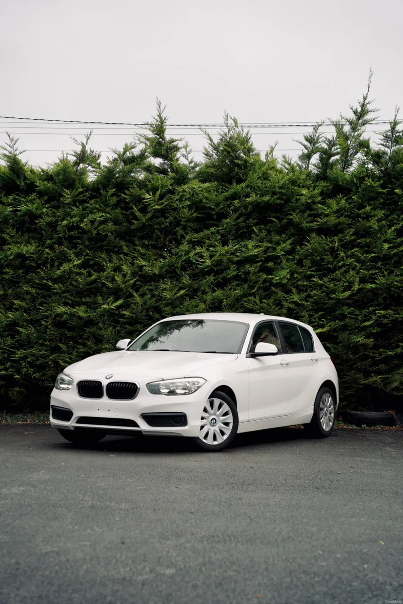 BMW 118i 2018 Sport with full history - Image 1